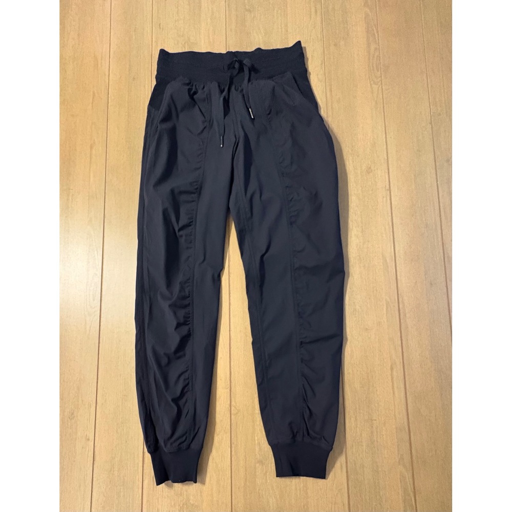 Lululemon Beyond the Studio Jogger Women 4 Black Ruched Swift Pants Athleisure - Picture 6 of 9